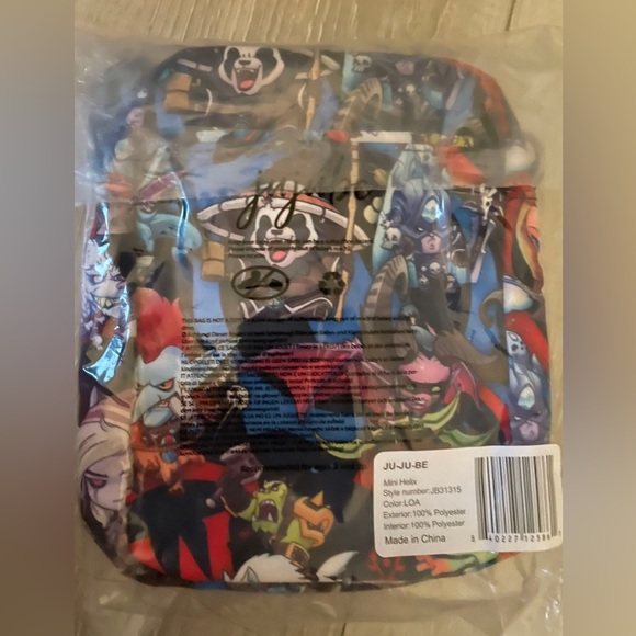 Jujube Legends of Azeroth mini helix bag NWT - Picture 3 of 3